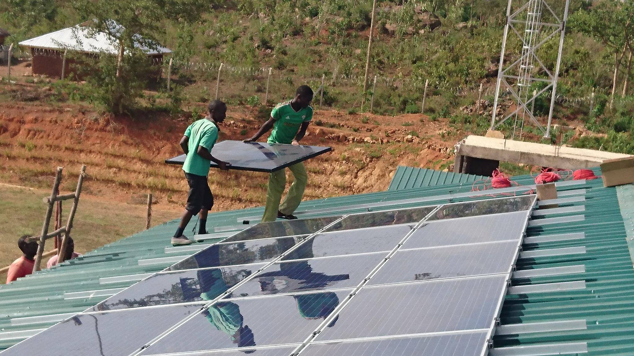Dachsolaranlage in Ghana. / Foto: GreenVesting