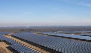 Solarpark mit Modulen von Canadian Solar / Foto: Unternehmen