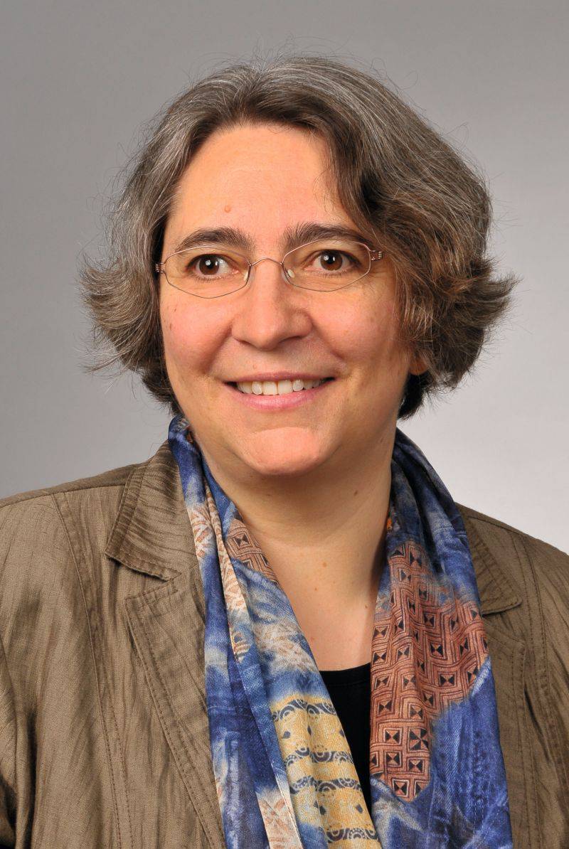 Karin Bassler, Pfarrerin der württembergischen Landeskirche, Dr. theol., Diplom-Kauffrau, ist seit 2012 Geschäftsführerin des Arbeitskreises Kirchlicher Investoren in der Evangelischen Kirche in Deutschland (AKI)