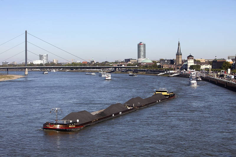 Gerade passive Investments wie ETFs sind oft noch voller Kohle. / Foto: imago images, Jochen Tack