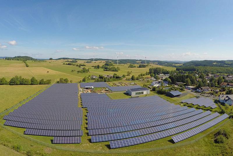 Der Solarpark Eschenburg ist 2014 mit einer Nennleistung von rund 2.100 kWp in Betrieb gegangen. / Foto: Unternehmen