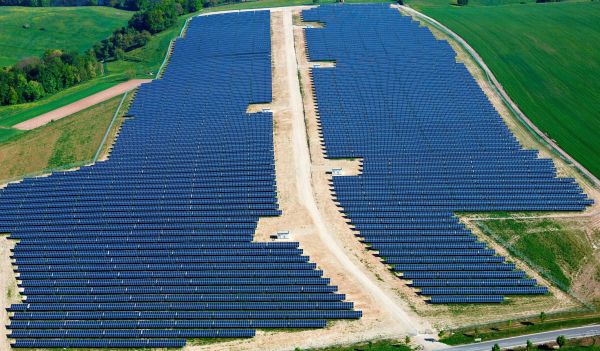 Die Chorus Clean Energy AG betreibt unter anderem große Solaranlagen. / Foto: Unternehmen