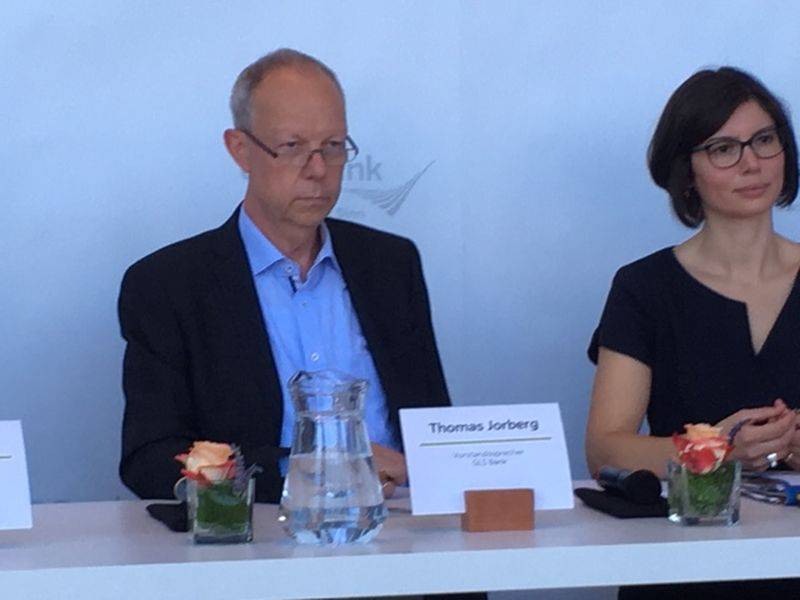 Vorstandssprecher Thomas Jorberg und IT-Vorstand Aysel Osmanoglu. / Foto: ECOreporter.de