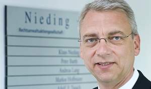 Rechtsanwalt Klaus Nieding von der Kanzlei Nieding + Barth. / Foto: Unternehmen