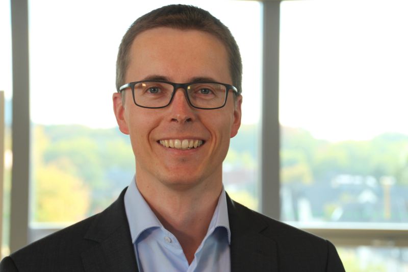 Sebastian Kientsch ist geprüfter Fachberater für nachhaltiges Investment. / Foto: GLS Bank