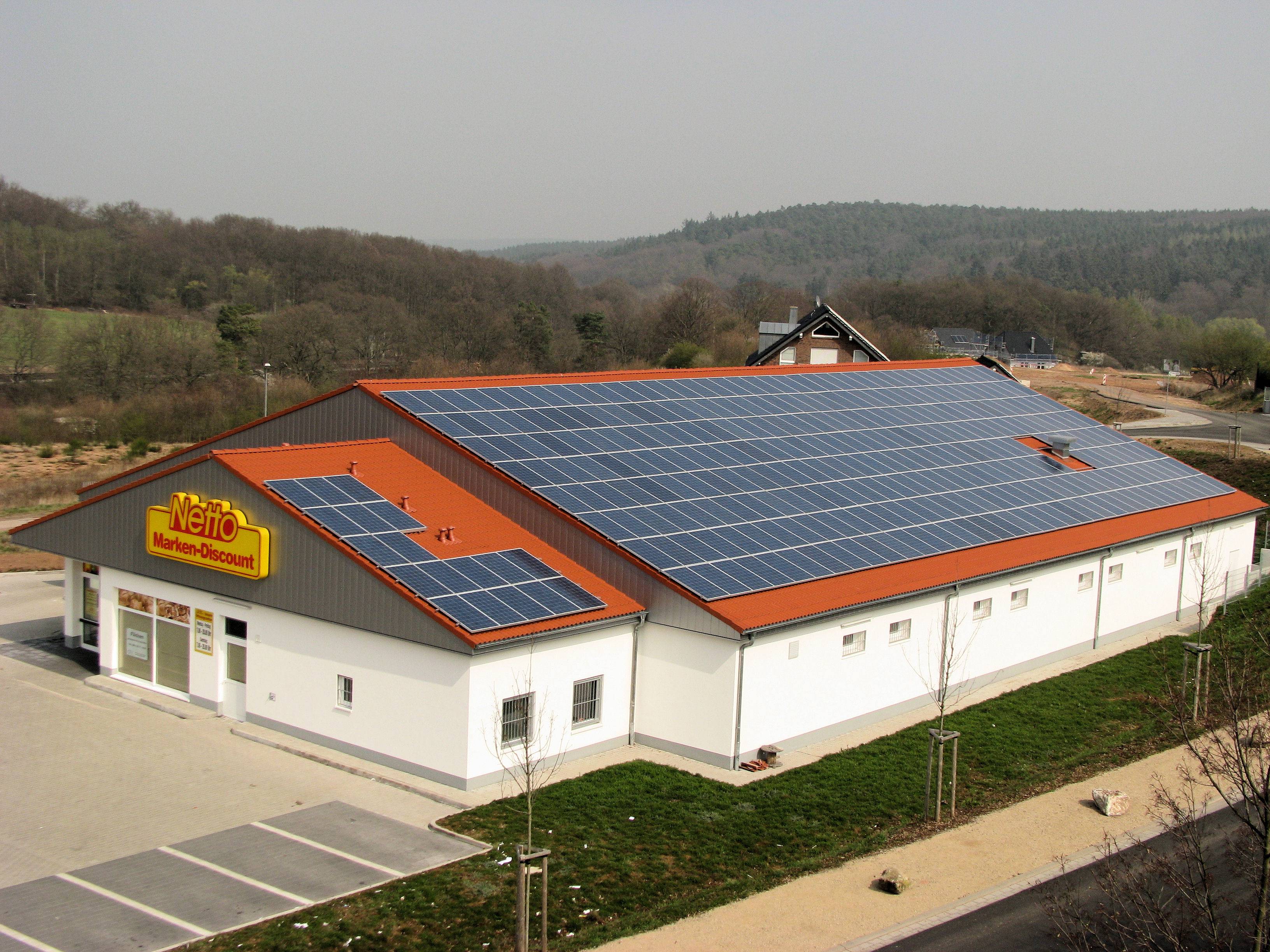 Einzelhandelsmarkt in Mechernich mit PV-Dachanlage. / Foto: Unternehmen